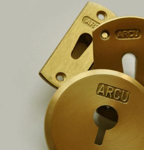 Importancia de adquirir cerraduras Arcu